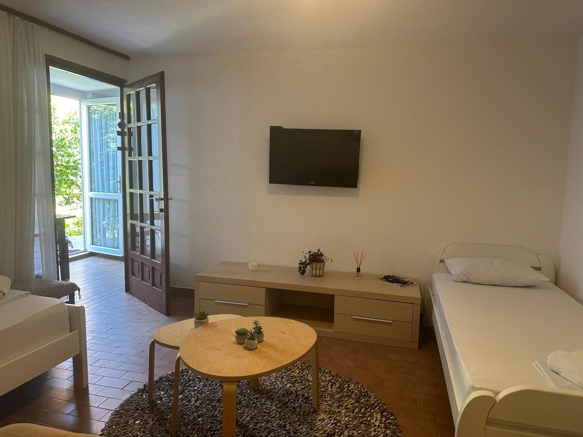 Apartments Suzana Herceg Novi Buitenkant foto